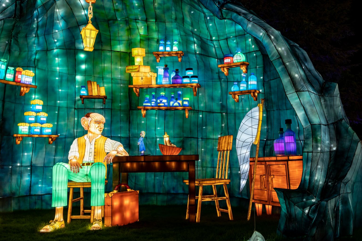 Longleat's Festival of Light returns with Roald Dahl theme GHR Salisbury